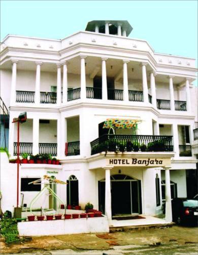 Hotel Banjara Regalia Mount Abu Exterior foto